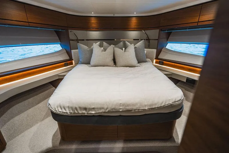 Slide: The Image of Princess S66 2022 - 124