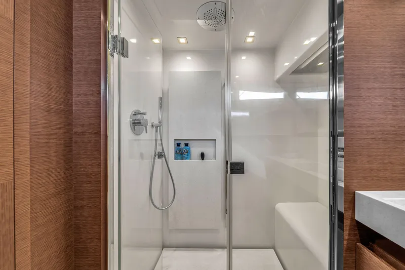 Slide: The Image of Prestige 750 2015 - 51