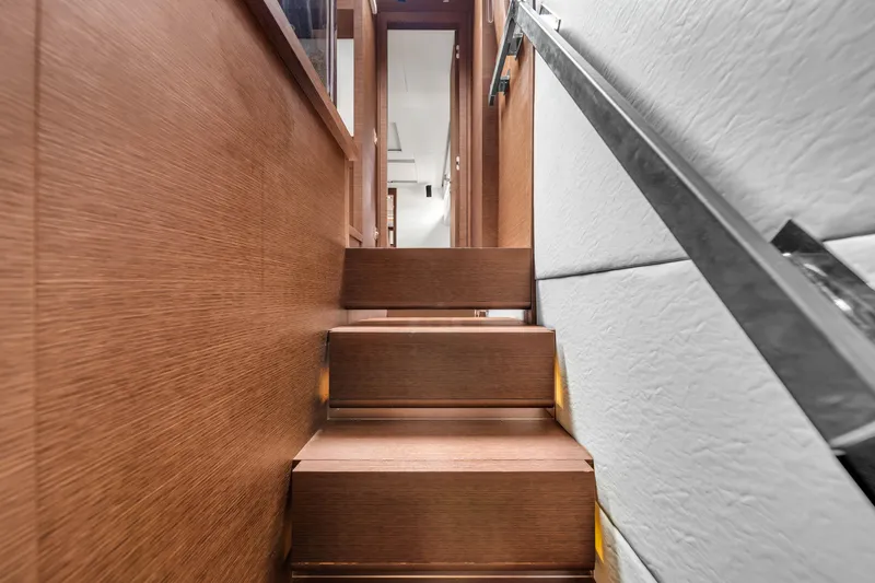 Slide: The Image of Prestige 750 2015 - 65