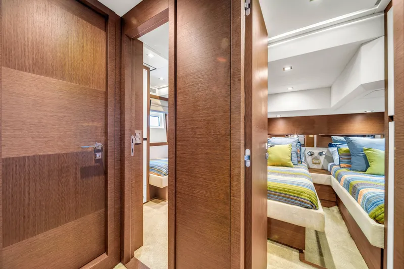 Slide: The Image of Prestige 750 2015 - 67