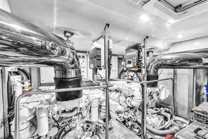 Slide: The Image of Prestige 750 2015 - 79