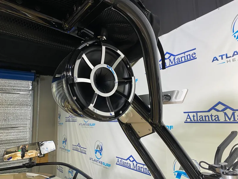 Slide: The Image of 2021 Moomba Makai boat speaker at Atlanta Marine showroom. - 18