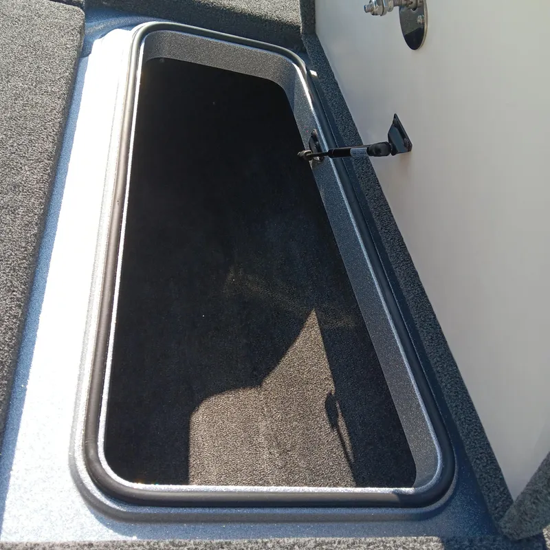 Slide: The Image of Ranger Z185 2025 - 10