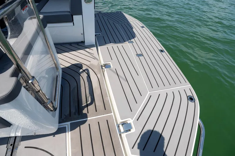 Slide: The Image of Galeon 375 GTO 2023 - 19