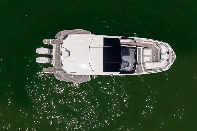 Slide: The Image of Galeon 375 GTO 2023 - 2