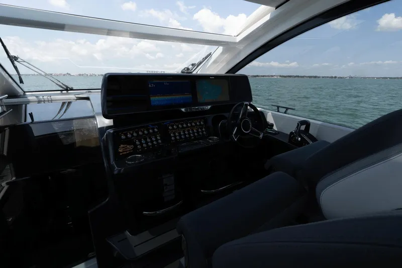 Slide: The Image of Galeon 375 GTO 2023 - 23