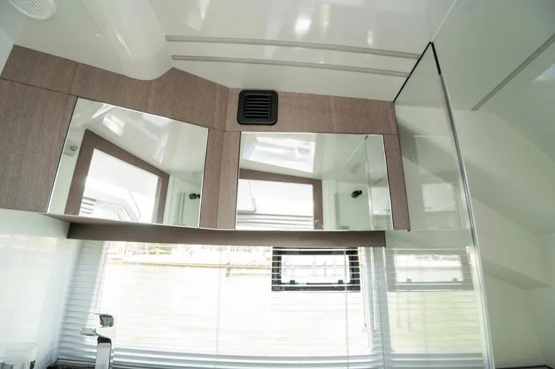 Slide: The Image of Galeon 375 GTO 2023 - 37