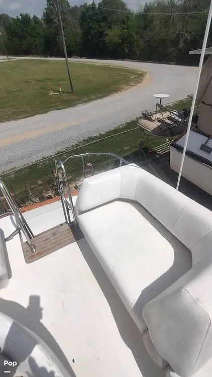 Slide: The Image of 1993 Bayliner 3888 for sale in Demopolis, AL - 12