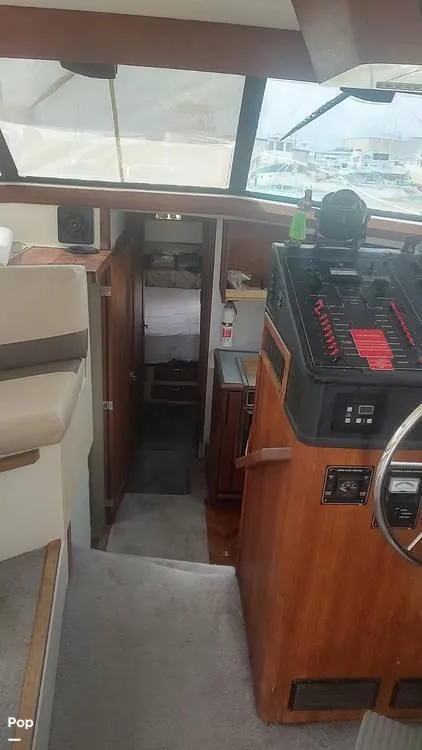 Slide: The Image of 1993 Bayliner 3888 for sale in Demopolis, AL - 19