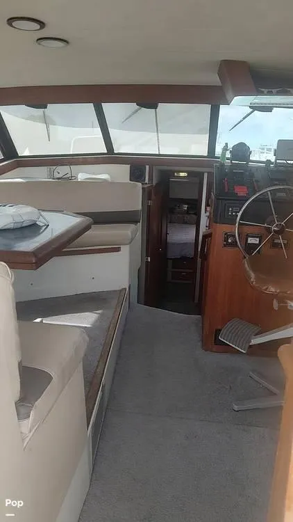 Slide: The Image of 1993 Bayliner 3888 for sale in Demopolis, AL - 20