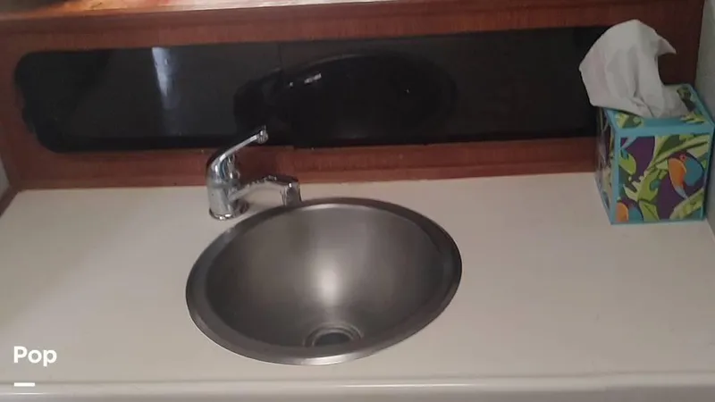 Slide: The Image of 1993 Bayliner 3888 for sale in Demopolis, AL - 39