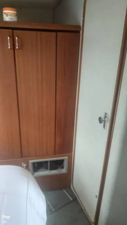 Slide: The Image of 1993 Bayliner 3888 for sale in Demopolis, AL - 46