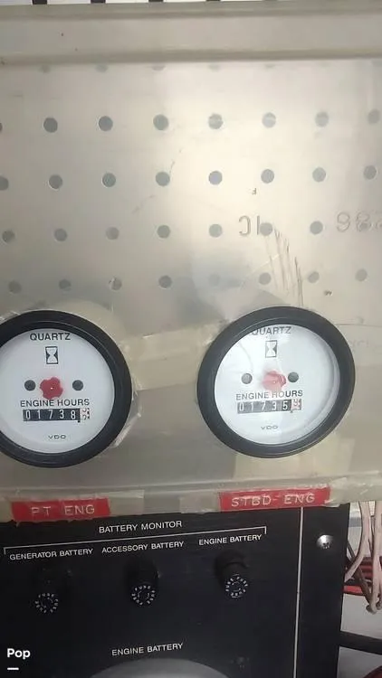 Slide: The Image of 1993 Bayliner 3888 for sale in Demopolis, AL - 55