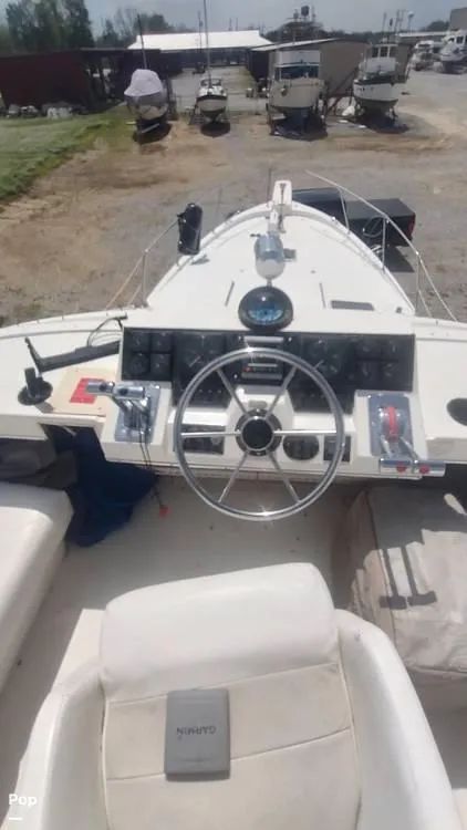 Slide: The Image of 1993 Bayliner 3888 for sale in Demopolis, AL - 6