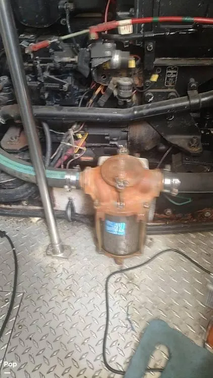 Slide: The Image of 1993 Bayliner 3888 for sale in Demopolis, AL - 65