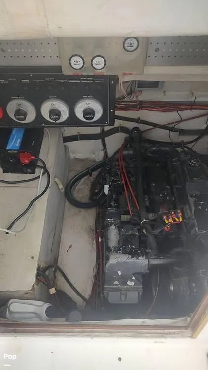 Slide: The Image of 1993 Bayliner 3888 for sale in Demopolis, AL - 68