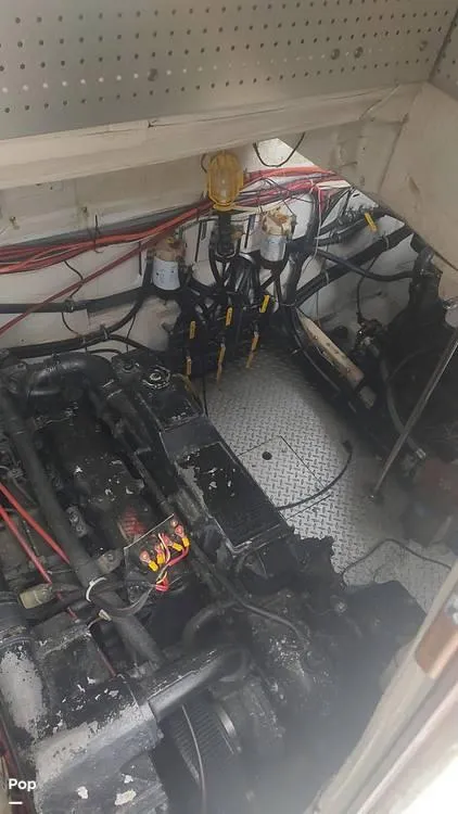 Slide: The Image of 1993 Bayliner 3888 for sale in Demopolis, AL - 74