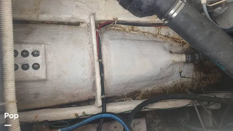 Slide: The Image of 1993 Bayliner 3888 for sale in Demopolis, AL - 78