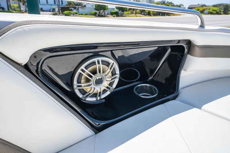 Slide: The Image of 2015 Yamaha Boats 242 Limited S speaker and cup holder detail. - 17