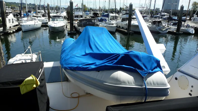 Slide: The Image of Bayliner 4788 Pilot House Motoryacht 1995 - 50