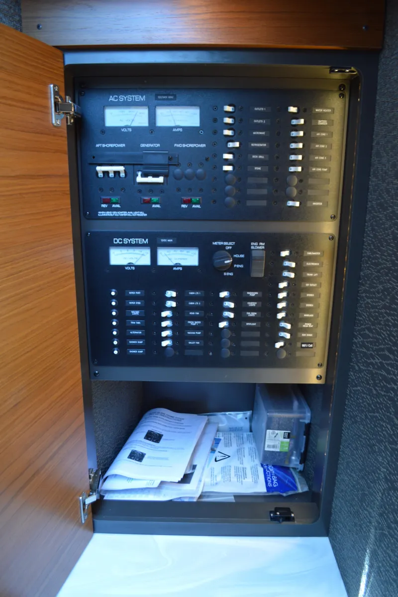 Slide: The Image of Tiara C39 Coupe 2019 - 59