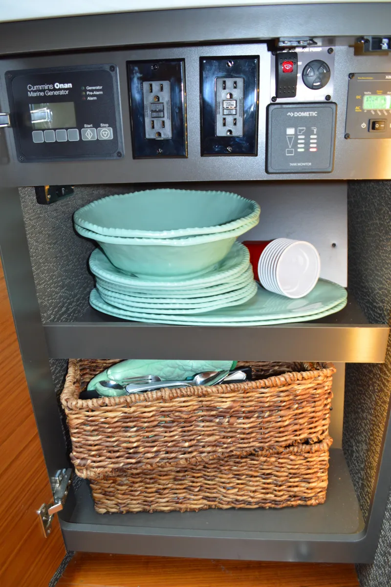 Slide: The Image of Tiara C39 Coupe 2019 - 61