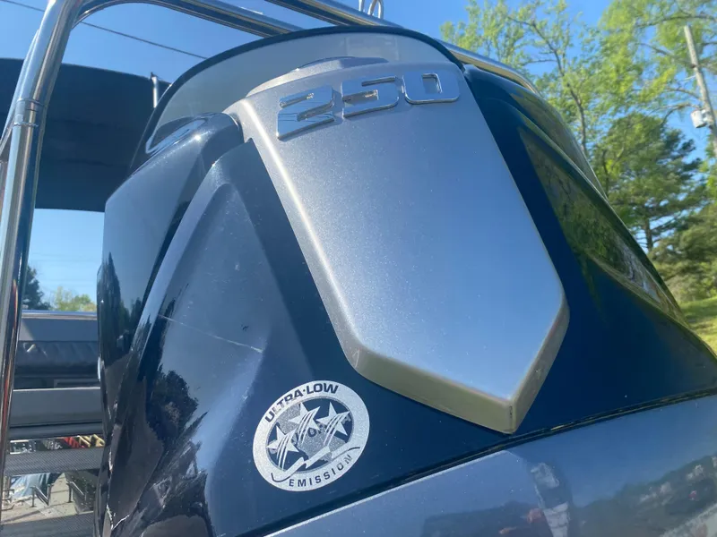 Slide: The Image of 2022 Bennington LX 24 Swingback boat engine with ultra-low emission badge. - 17