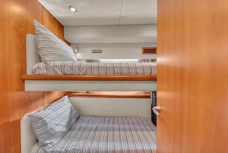 Slide: The Image of Sunseeker Predator 72 2006 - 54