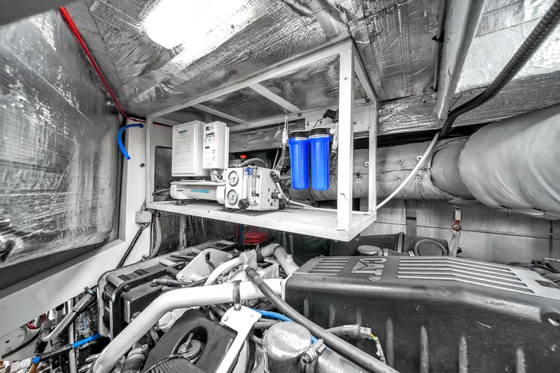 Slide: The Image of Sunseeker Predator 72 2006 - 58