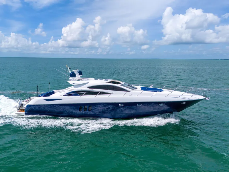Slide: The Image of Sunseeker Predator 72 2006 - 61
