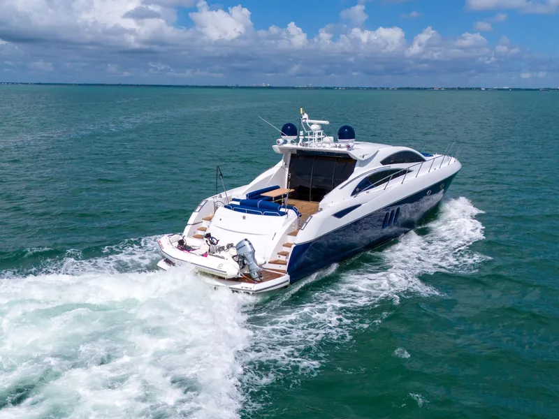 Slide: The Image of Sunseeker Predator 72 2006 - 66
