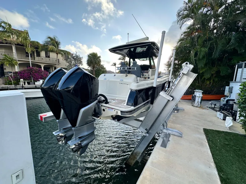 Slide: The Image of Chris-Craft Catalina 30 2023 - 12