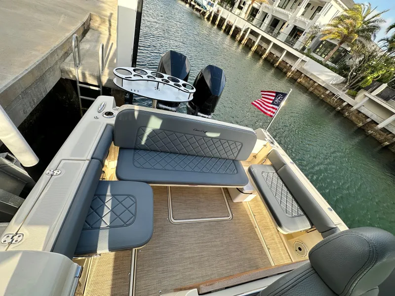 Slide: The Image of Chris-Craft Catalina 30 2023 - 6