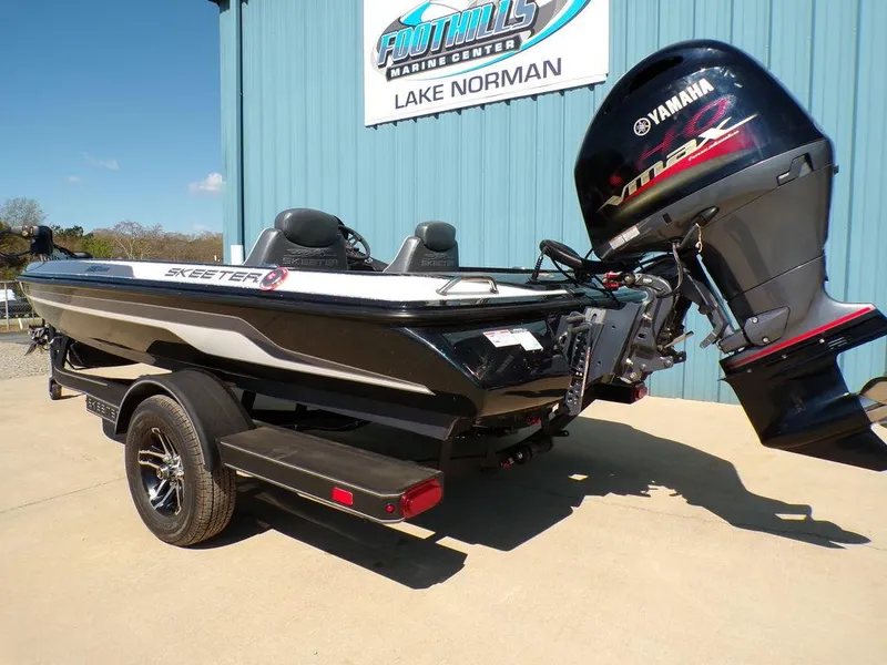 Slide: The Image of 2024 Skeeter ZX150 boat with Yamaha engine at Lake Norman dealership. - 3