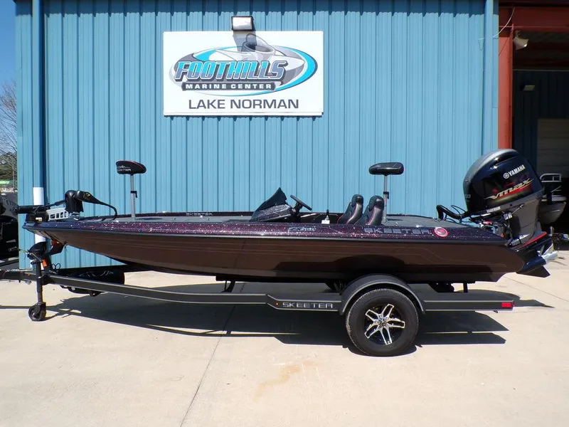 Slide: The Image of 2024 Skeeter ZX150 boat on trailer at Foothills Marine Center, Lake Norman. - 0