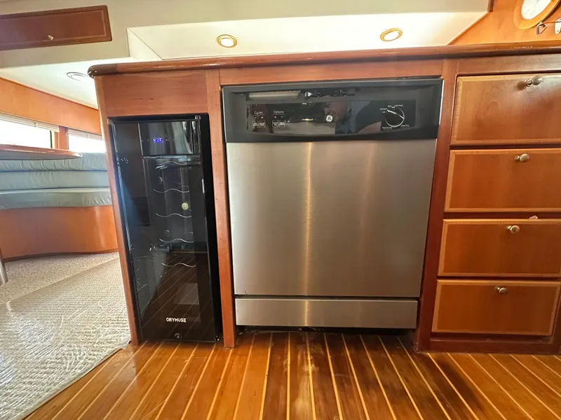 Slide: The Image of Mikelson Long-Range Luxury Sportfish 1999 - 59