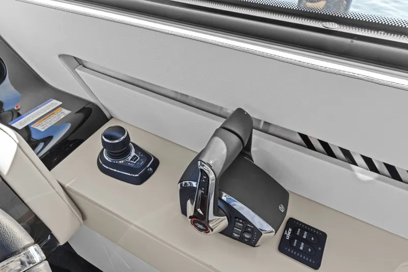 Slide: The Image of Cruisers 42 GLS OB 2025 - 22