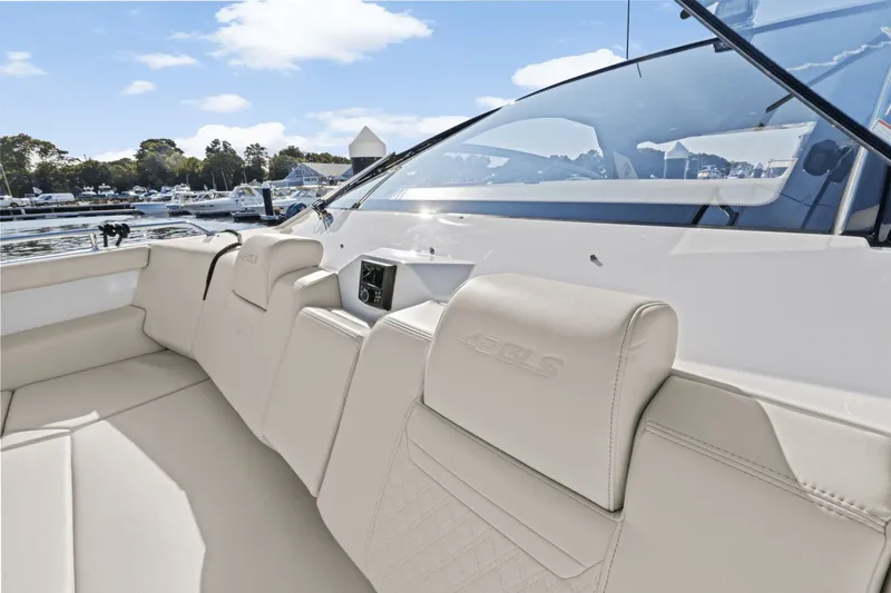 Slide: The Image of Cruisers 42 GLS OB 2025 - 34