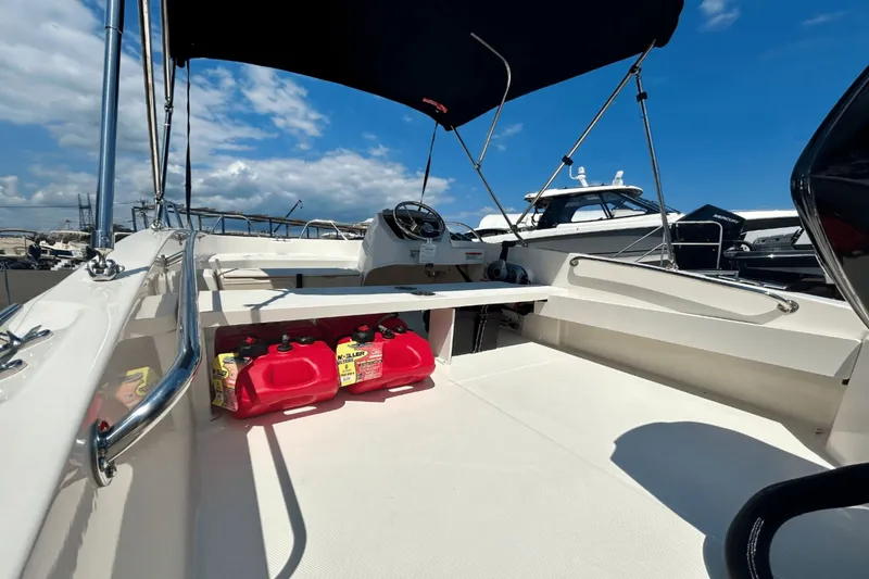 Slide: The Image of Boston Whaler 160 Super Sport 2025 - 7
