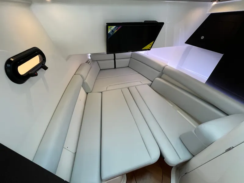 Slide: The Image of Boston Whaler 350 Realm 2026 - 37