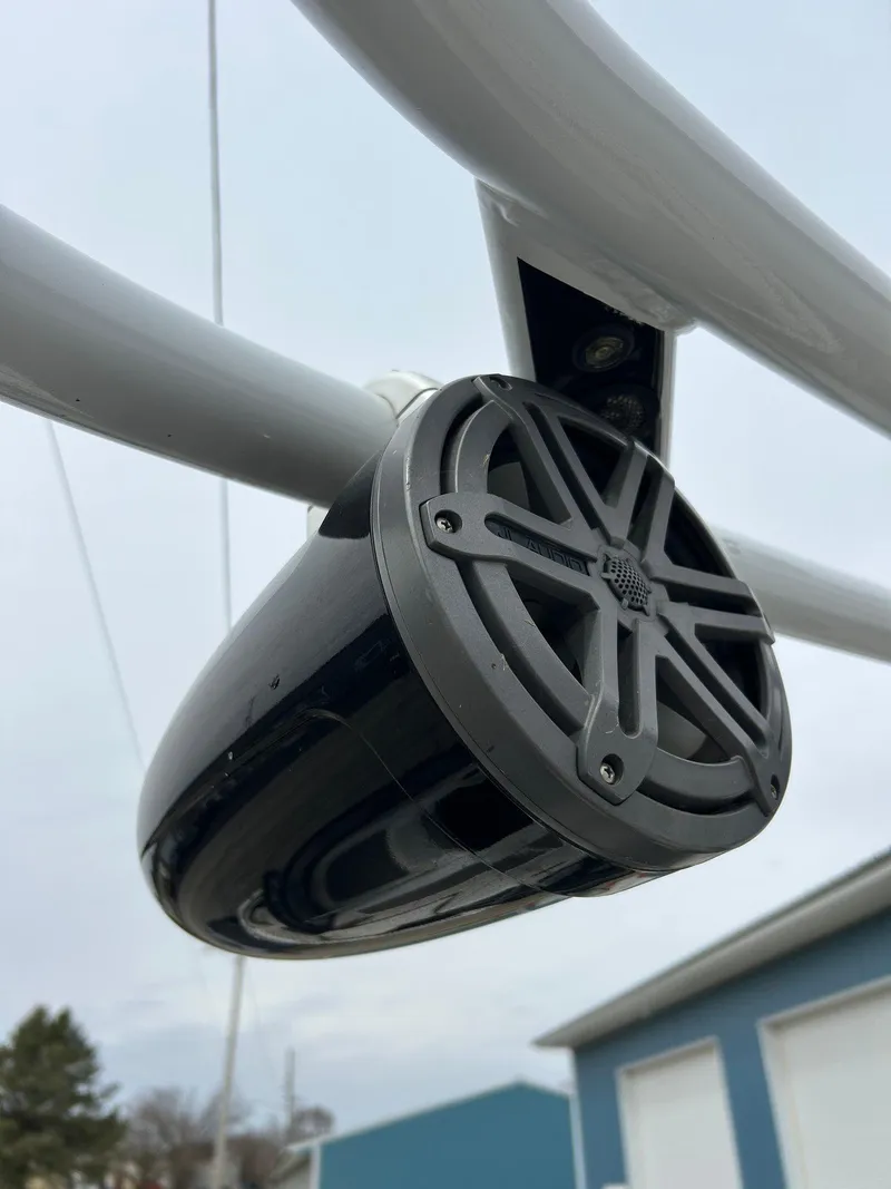 Slide: The Image of Close-up of a speaker on a 2015 Yamaha Boats 242 Limited S. - 33