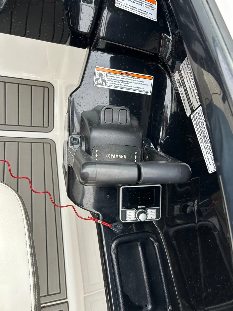 Slide: The Image of Yamaha Boats 2015 242 Limited S throttle control panel with safety lanyard. - 4