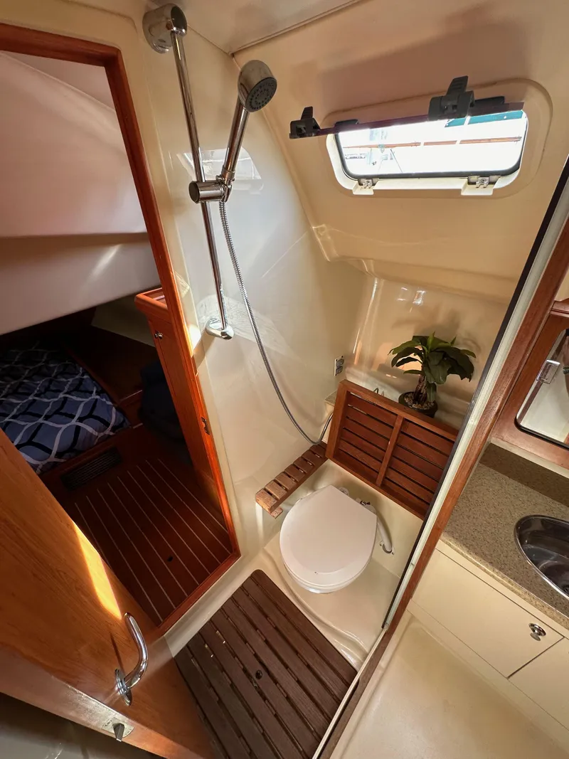 Slide: The Image of Hunter 38 2008 - 52