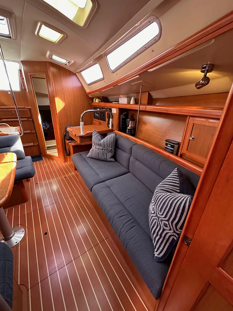 Slide: The Image of Hunter 38 2008 - 71