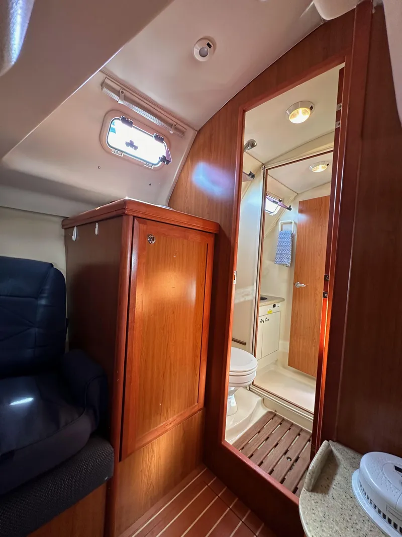 Slide: The Image of Hunter 38 2008 - 81