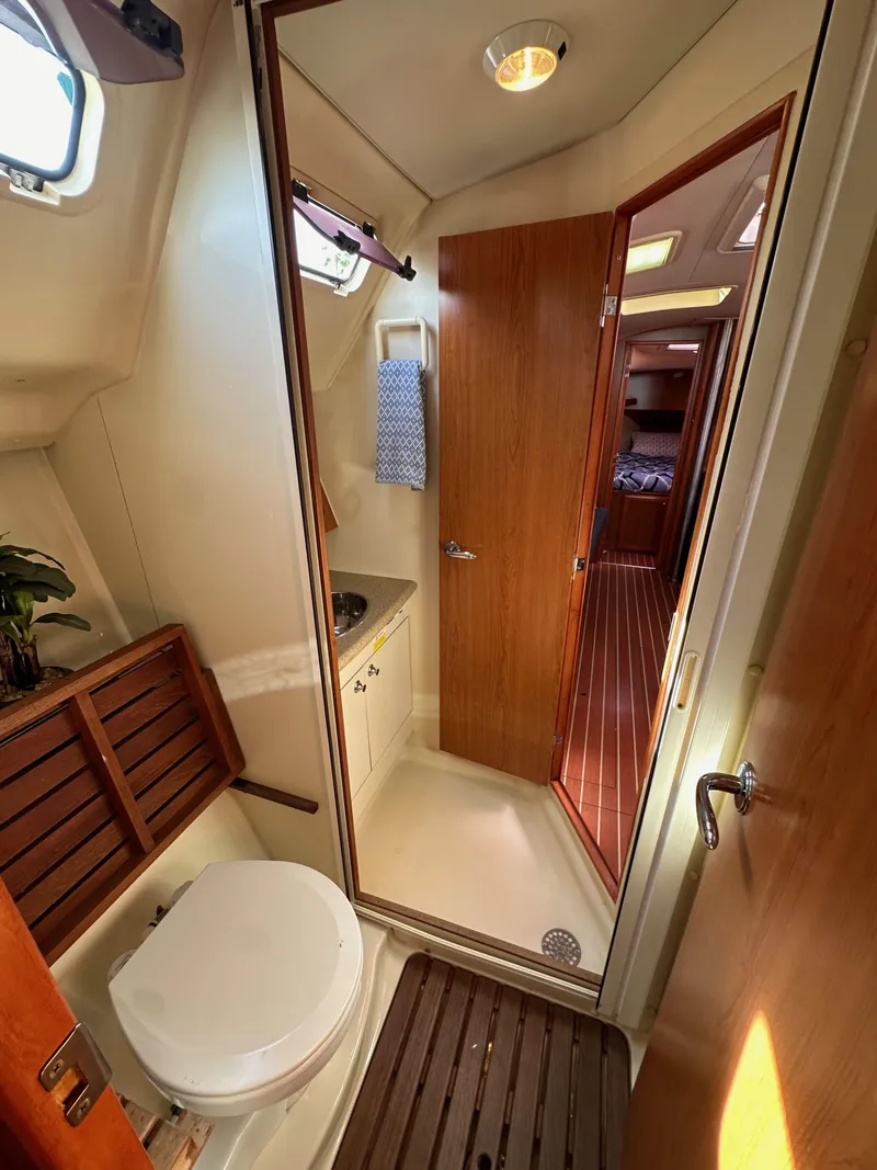 Slide: The Image of Hunter 38 2008 - 82