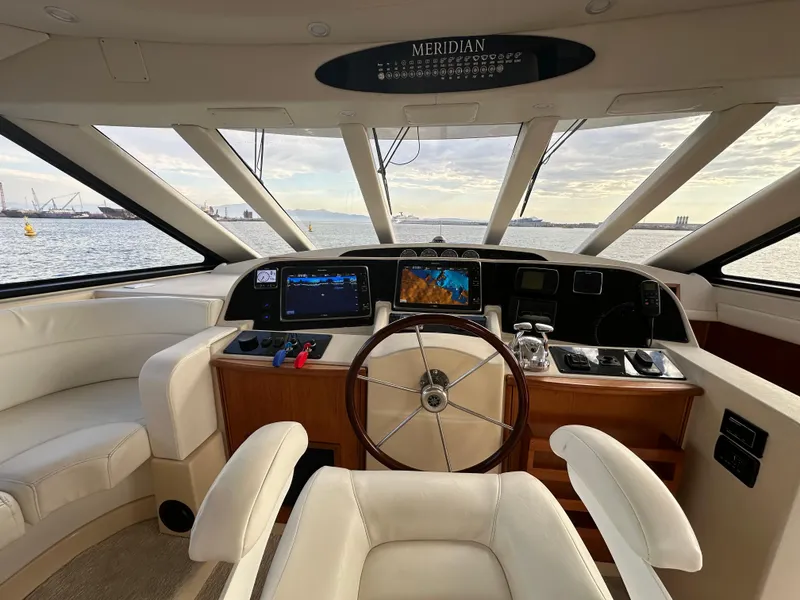 Slide: The Image of Meridian 580 Pilothouse 2004 - 51