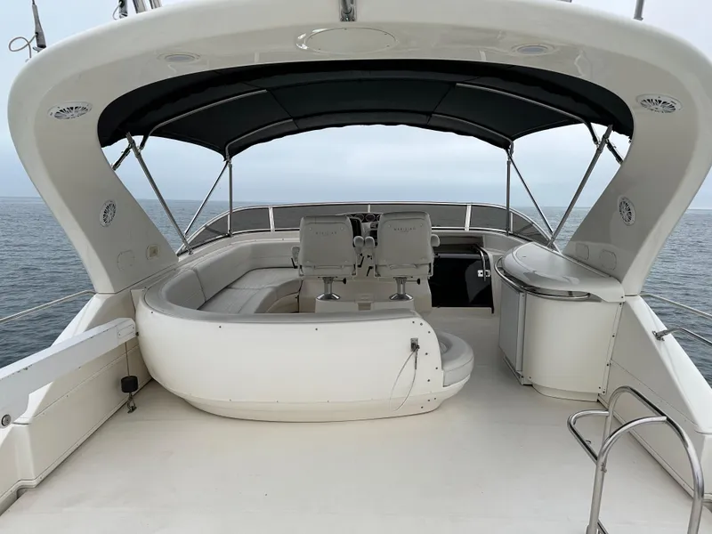 Slide: The Image of Meridian 580 Pilothouse 2004 - 67