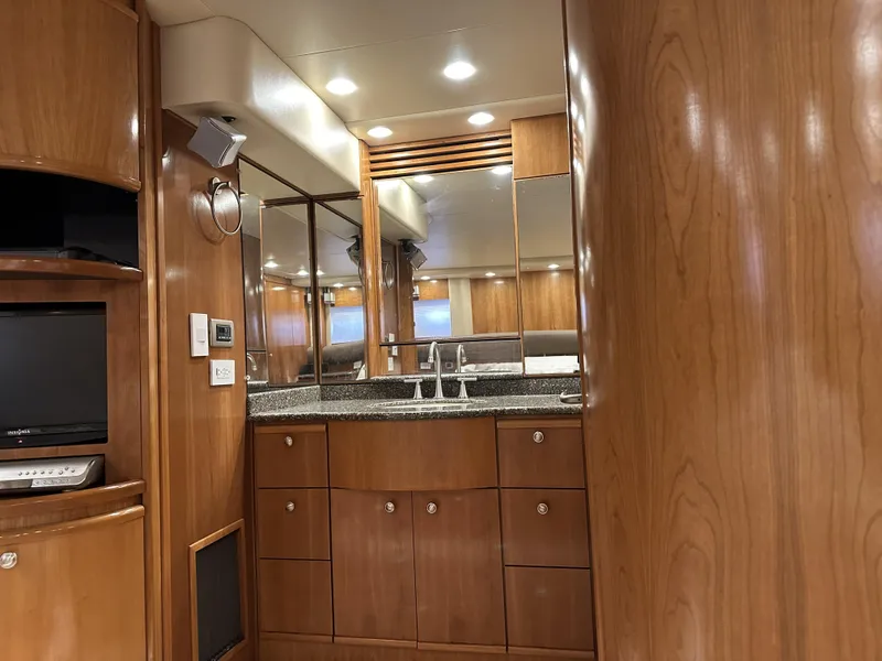 Slide: The Image of Meridian 580 Pilothouse 2004 - 96