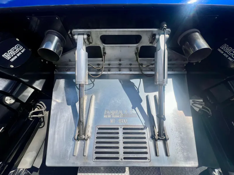 Slide: The Image of Rear view of a 2001 Skater 32B boat with IMCO exhaust system. - 6